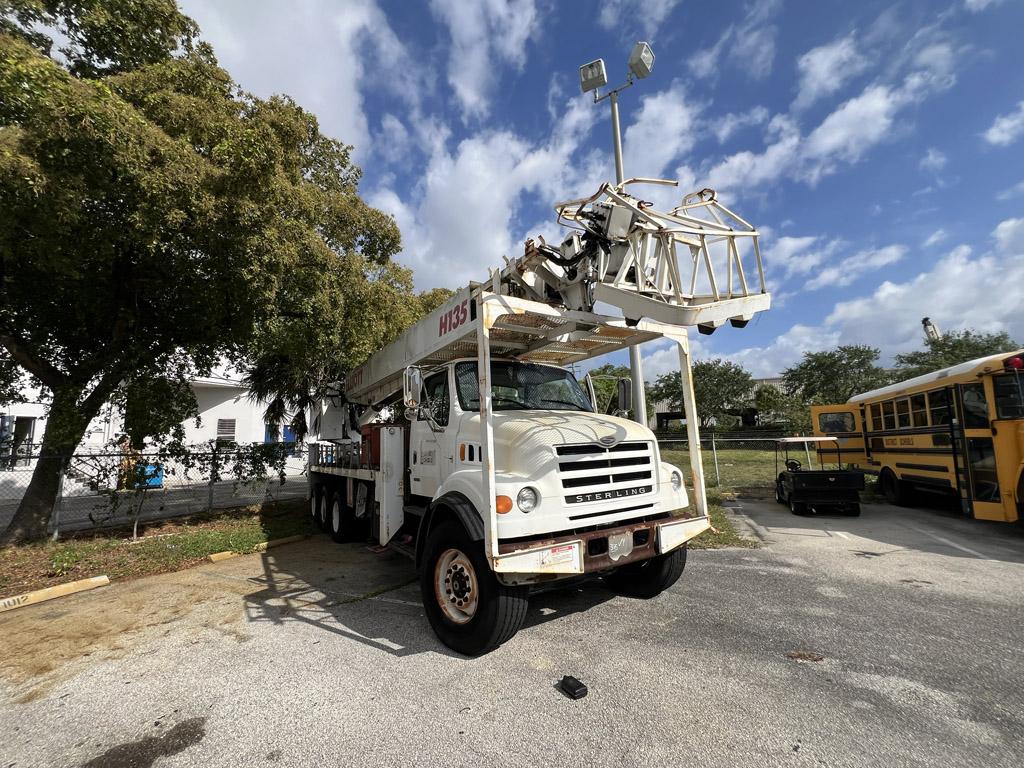 2001 Sterling Cab & Chassis Bucket Truck