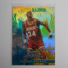 2013-14 PANINI CRUSADE HAKEEM OLAJUWON BLUE YELLOW PRIZM #D 106/249 ROCKETS