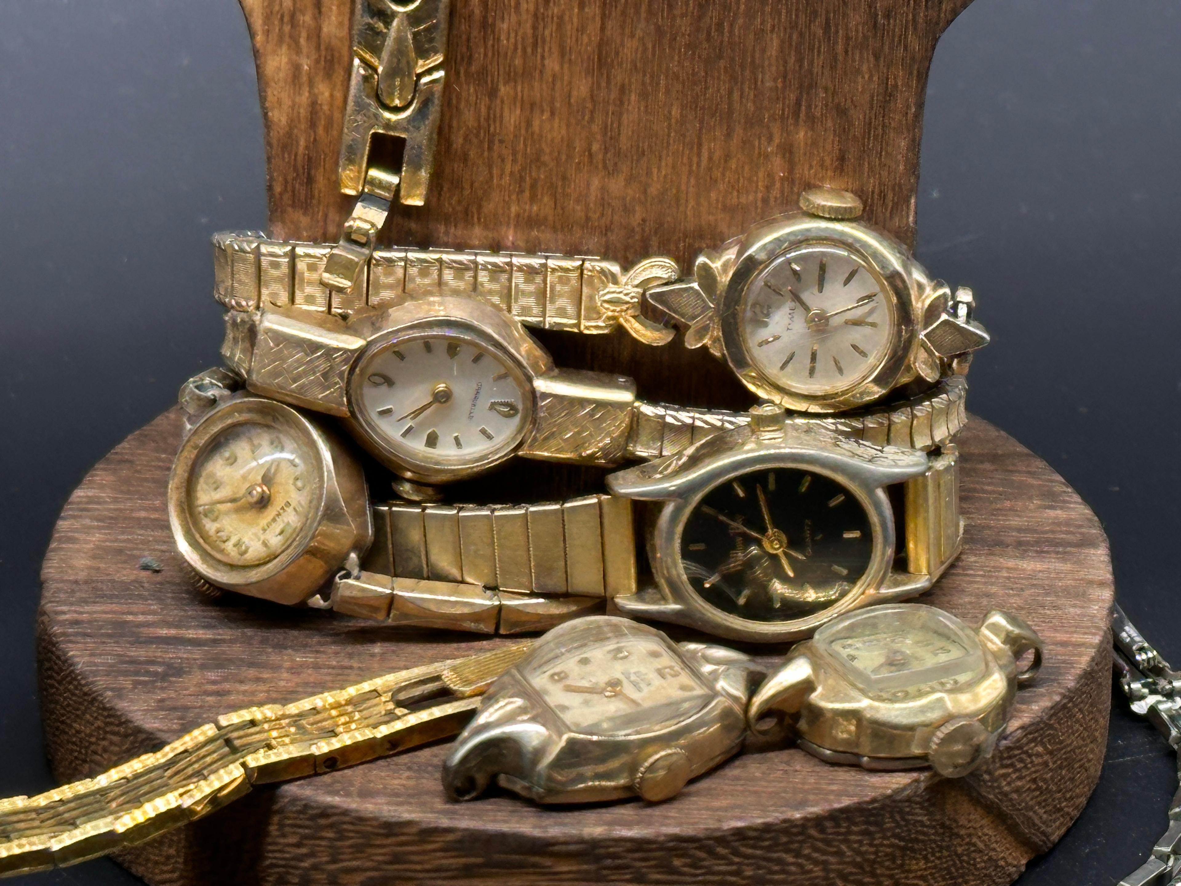 Assortment of Vintage/Antique Ladies Wrist Watches and Watch Parts