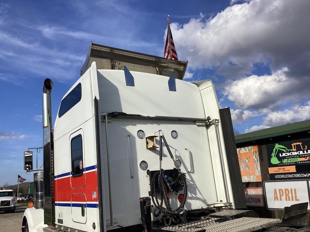 2019 KENWORTH W900 SLEEPER TRACTOR