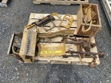 Caterpillar 963 Miscellaneous Parts and Chain Binders
