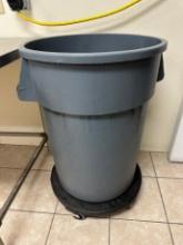 TRASH RECEPTICLE (GRAY) WITH DOLLY