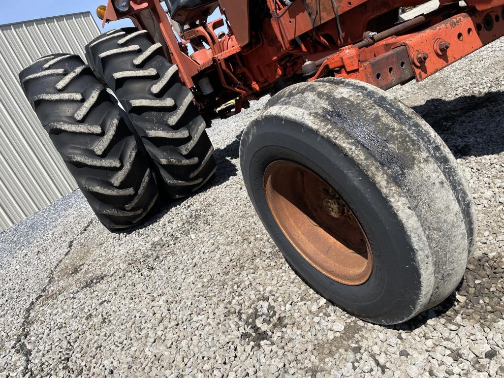 Allis Chalmers 185 Tractor