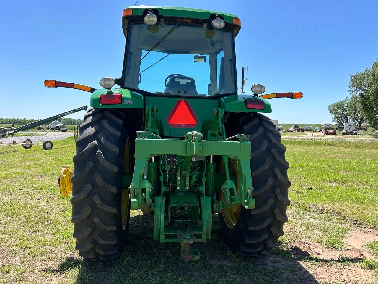 2003 John Deere 8120