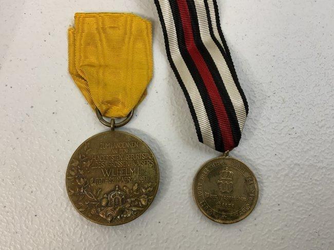 IMPERIAL GERMAN 1870-71 FRANCO PRUSSIAN WAR VETERAN RESEARCHED AWARD MEDALS WITH DOCUMENTS