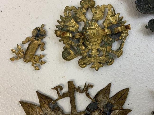 LARGE LOT IMPERIAL RUSSIAN HEADGEAR COCKADES INSIGNIA AND BUCKLE