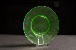 Uranium Glass Optic Swirl Plate