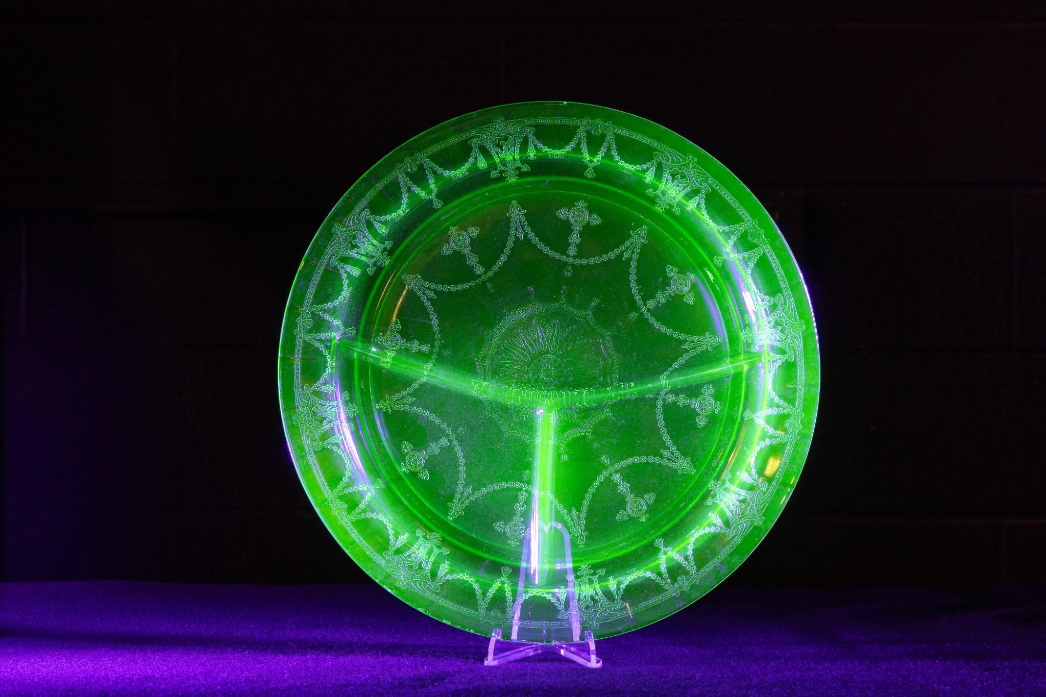 Uranium Glass Sectioned Dinner Plate - Set of Four