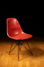 Vintage Herman-Miller Eames Chair in Red 6