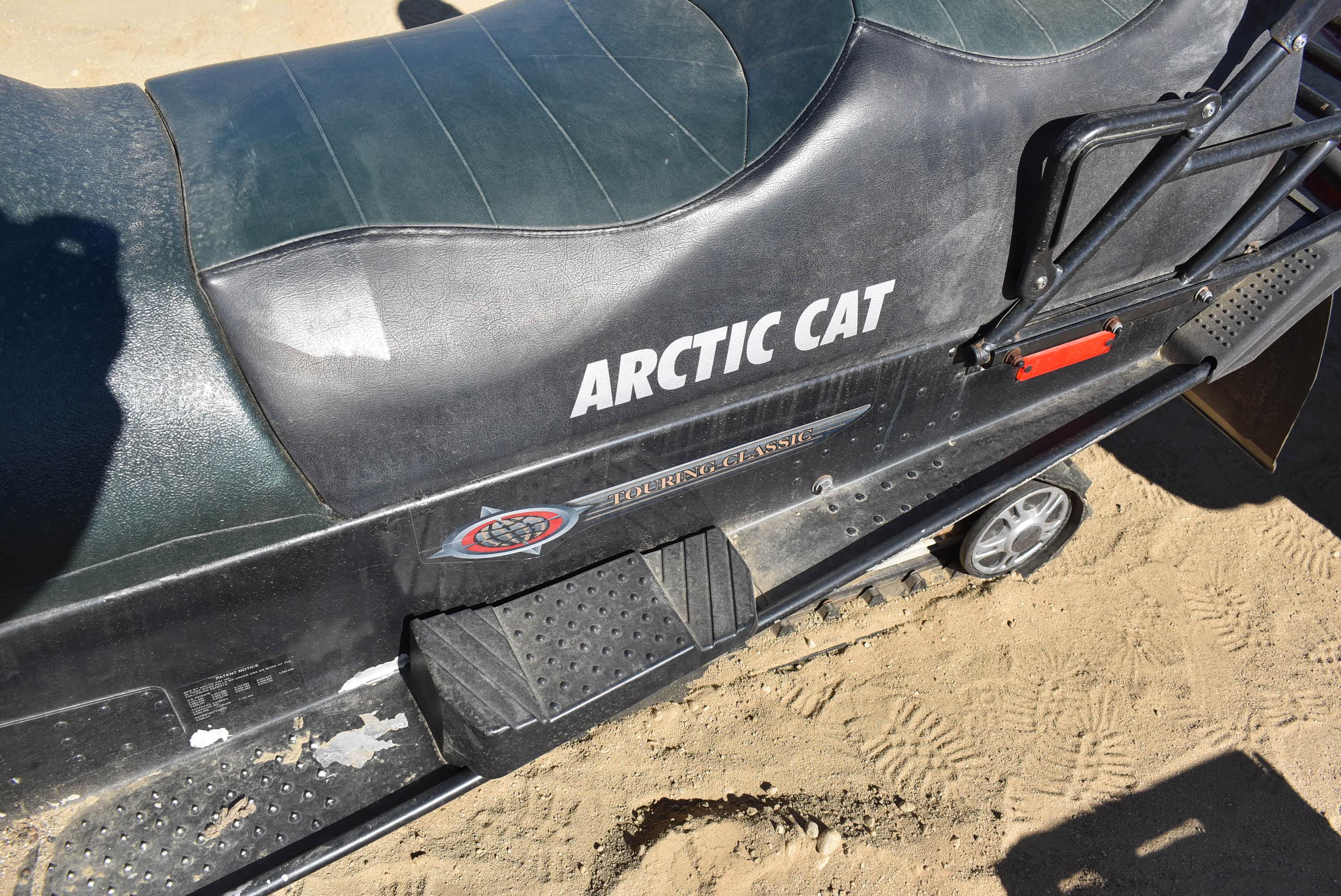 2001 Arctic Cat Panther 570 touring snowmobile