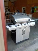 COMMERCIAL CHAR BROIL BBQ GRILL