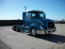 2013 VOLVO D13 SEMI TRUCK