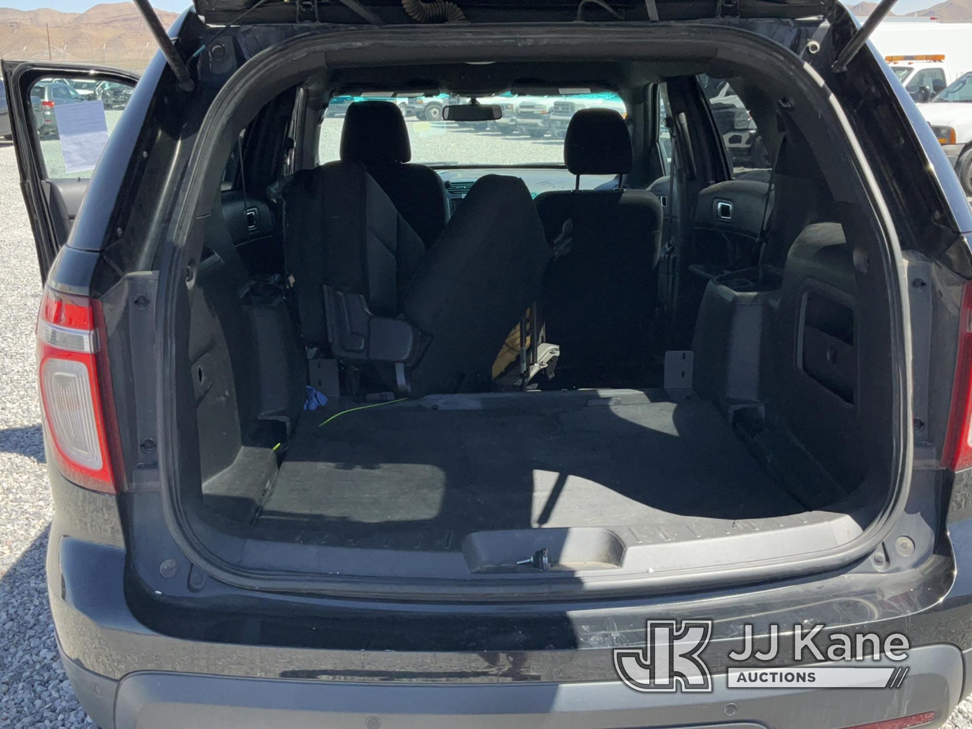 (Las Vegas, NV) 2014 Ford Explorer AWD Police Interceptor No Console, Rear Seats Unbolted Runs & Mov