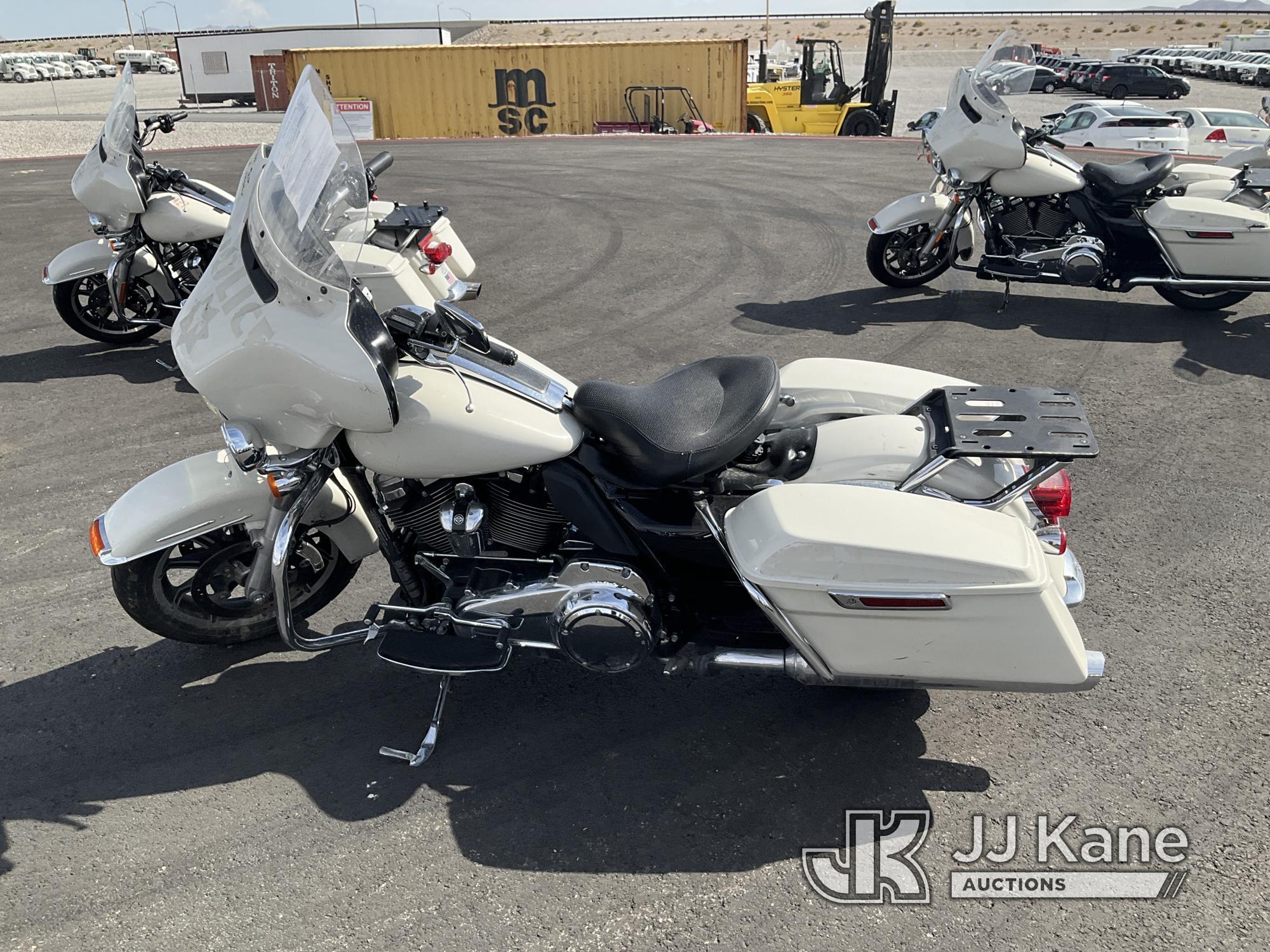 (Las Vegas, NV) 2018 Harley-Davidson FLHTP Police Missing Mirror Check Engine Light, Runs & Moves