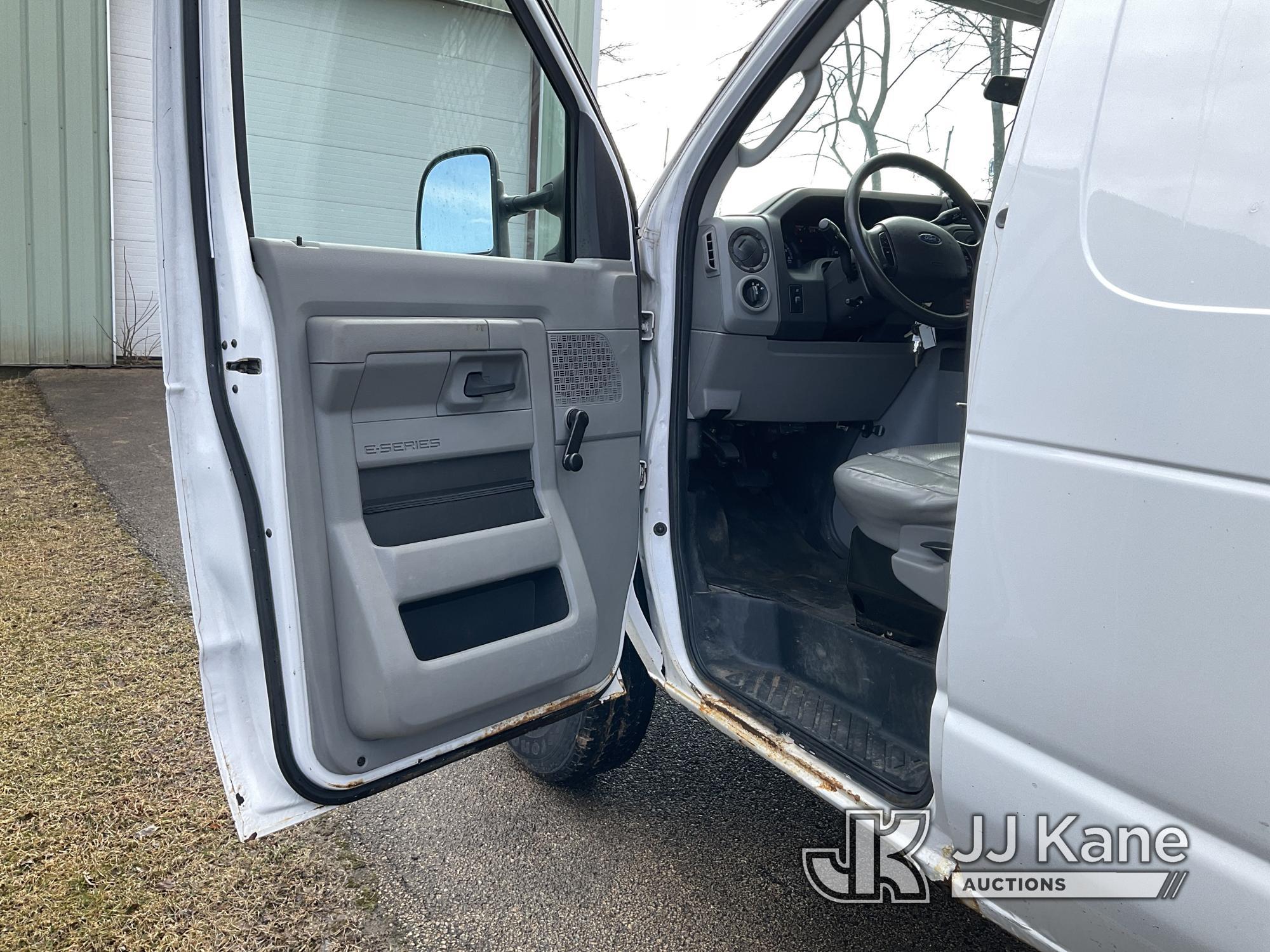 (Neenah, WI) 2013 Ford E150 Cargo Van Runs & Moves) (Some Rust & Body Damage-Refer To Photos.