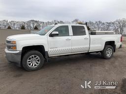 (South Beloit, IL) 2015 Chevrolet Silverado 2500HD 4x4 Crew-Cab Pickup Truck Runs, Moves