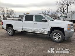 (South Beloit, IL) 2015 Chevrolet Silverado 2500HD 4x4 Crew-Cab Pickup Truck Runs, Moves