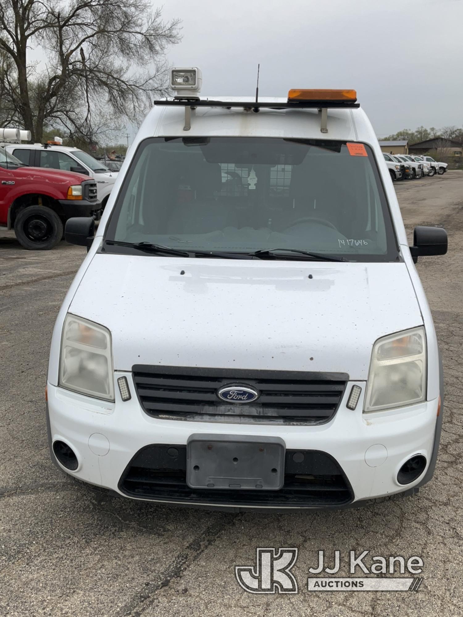 (South Beloit, IL) 2012 Ford Transit Connect Cargo Van Runs & Moves) (Rust Damage