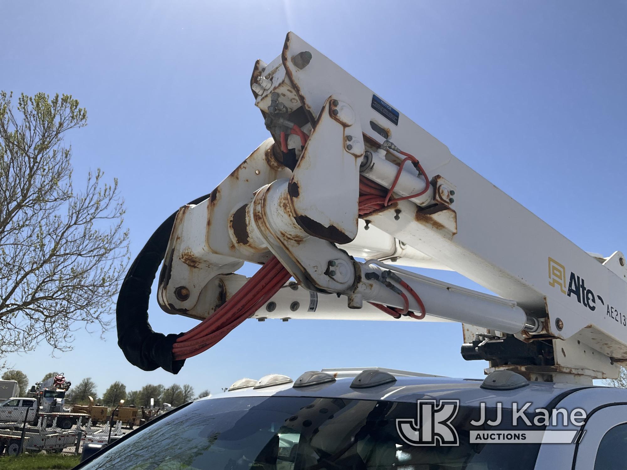 (Kansas City, MO) Altec AT37G, Articulating & Telescopic Bucket mounted behind cab on 2016 RAM 5500