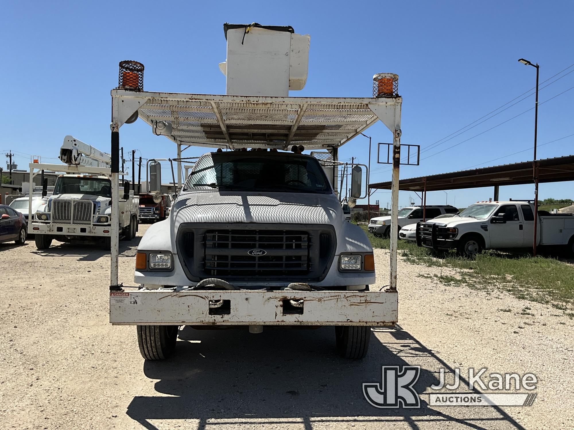 (San Antonio, TX) HiRanger 5FC-55, Bucket mounted behind cab on 2001 Ford F750 Utility Truck Runs &