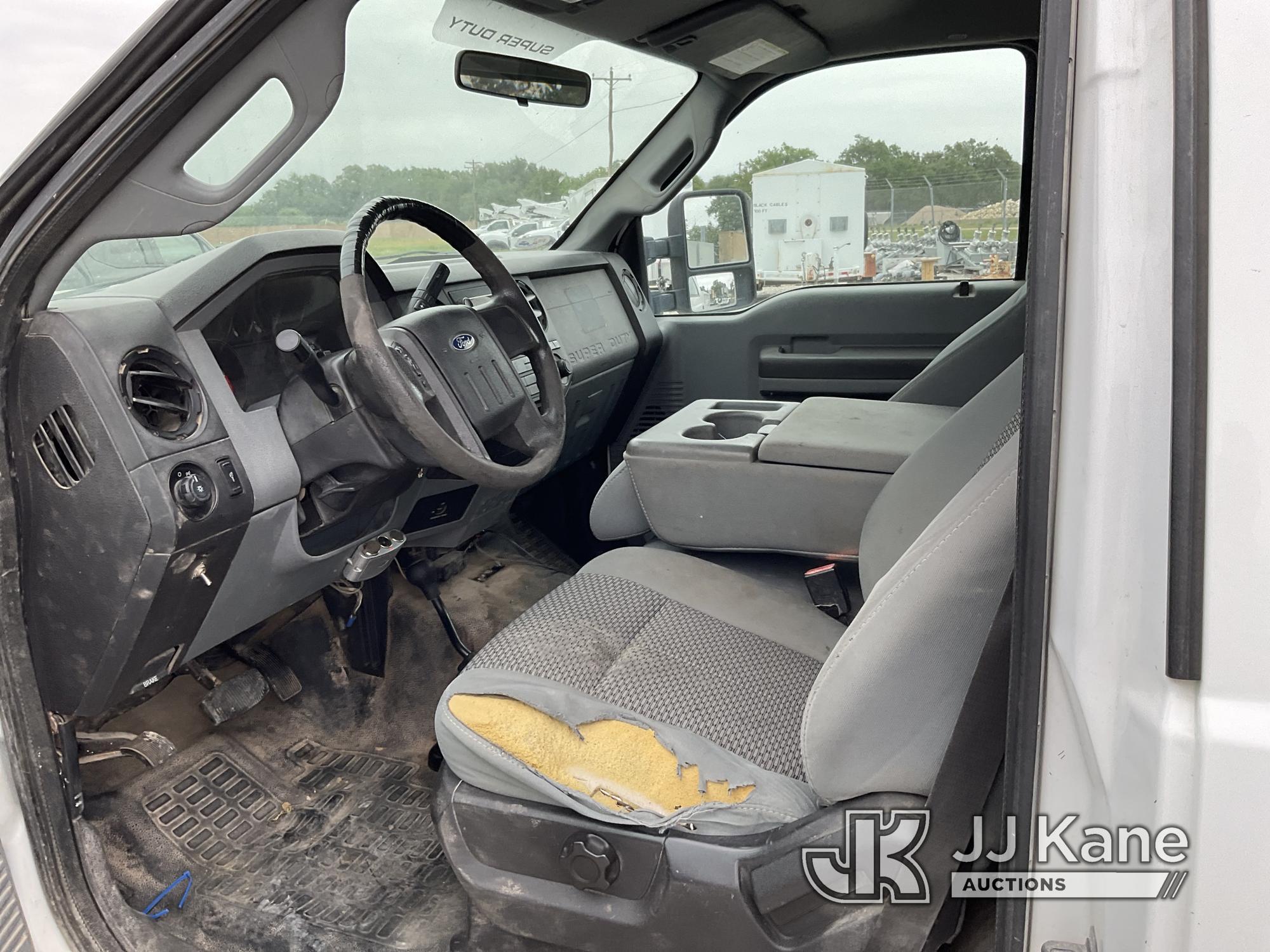 (Johnson City, TX) 2012 Ford F250 4x4 Service Truck, , Cooperative owned and maintained Runs and Mov