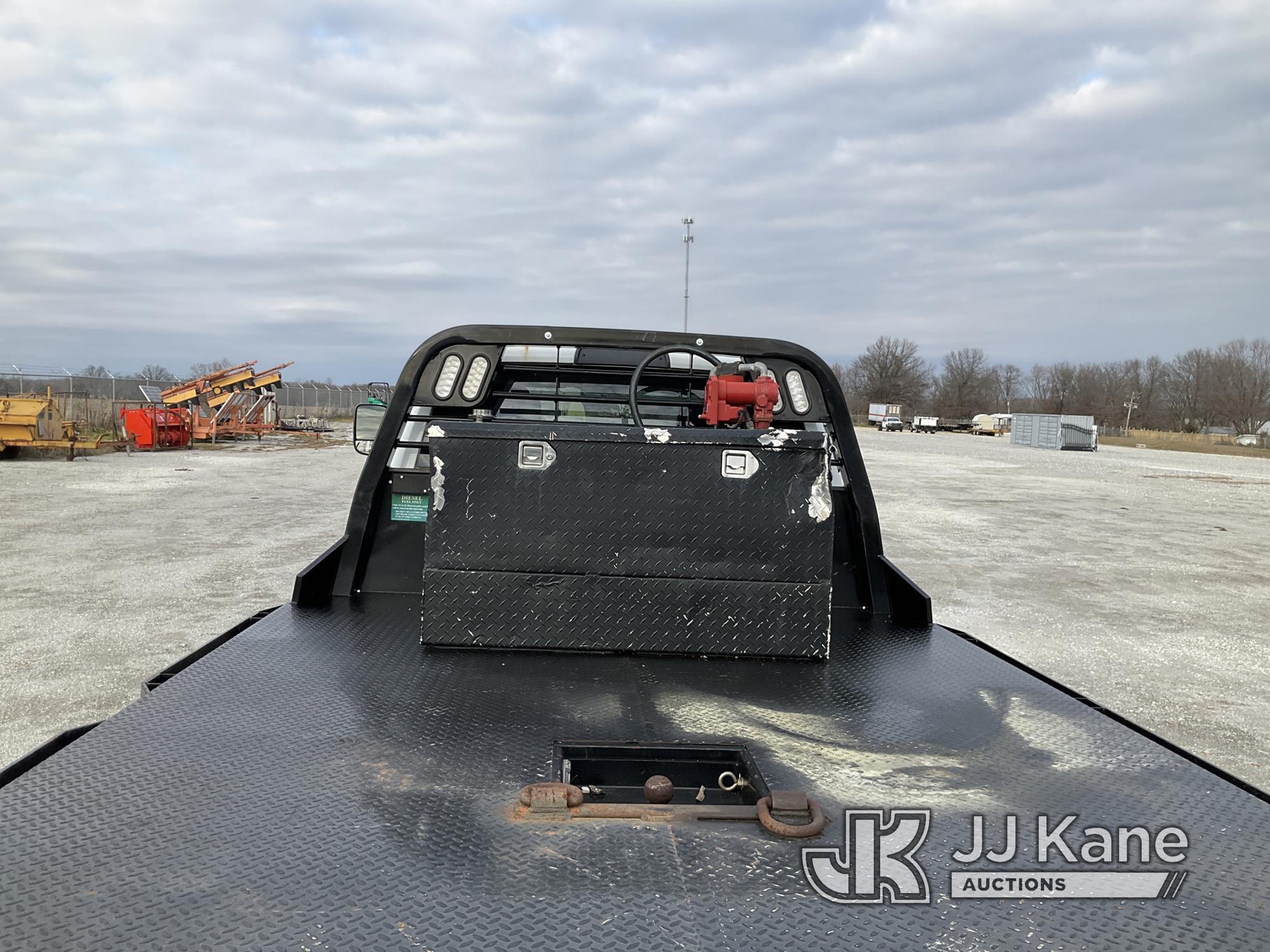 (Hawk Point, MO) 2012 Dodge Ram 5500 4x4 Crew-Cab Flatbed Truck Runs & Moves) (Service 4WD Light On