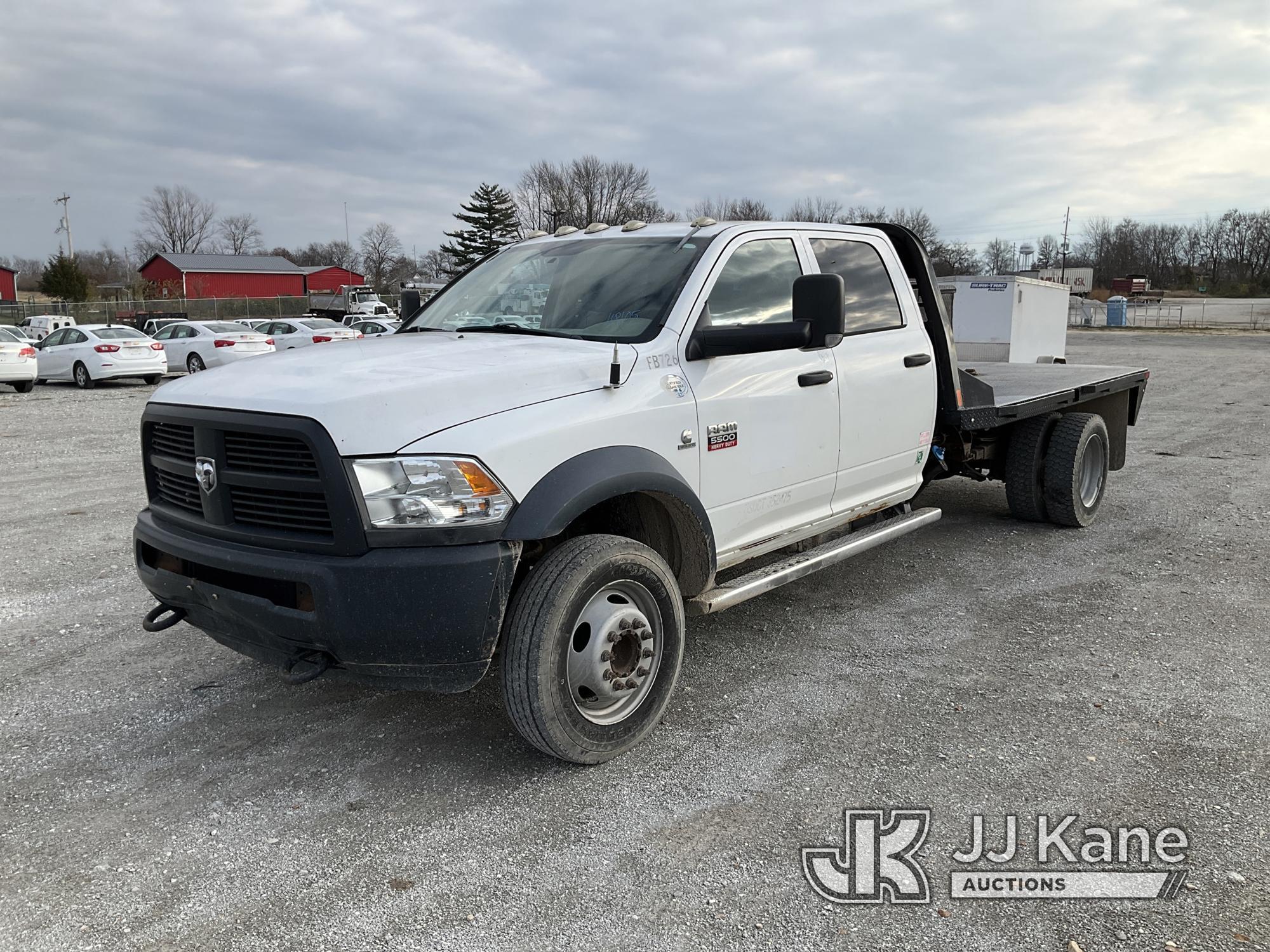 (Hawk Point, MO) 2012 Dodge Ram 5500 4x4 Crew-Cab Flatbed Truck Runs & Moves) (Service 4WD Light On