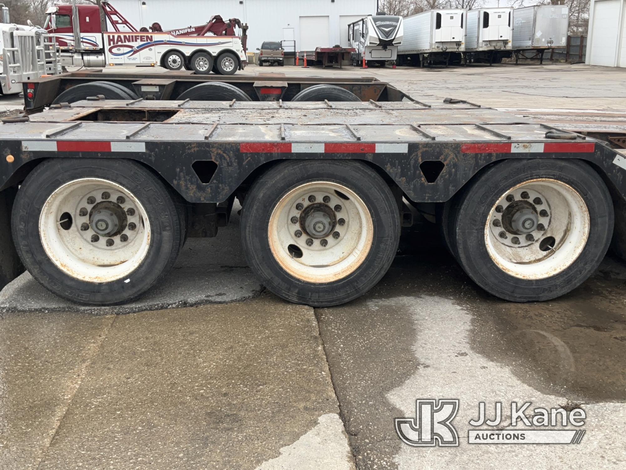 (Des Moines, IA) 2009 Ferree Lowboy Trailer