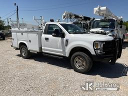 (Azle, TX) 2018 Ford F250 4x4 Service Truck, Cooperative owned Runs and Moves, TPMS Light On