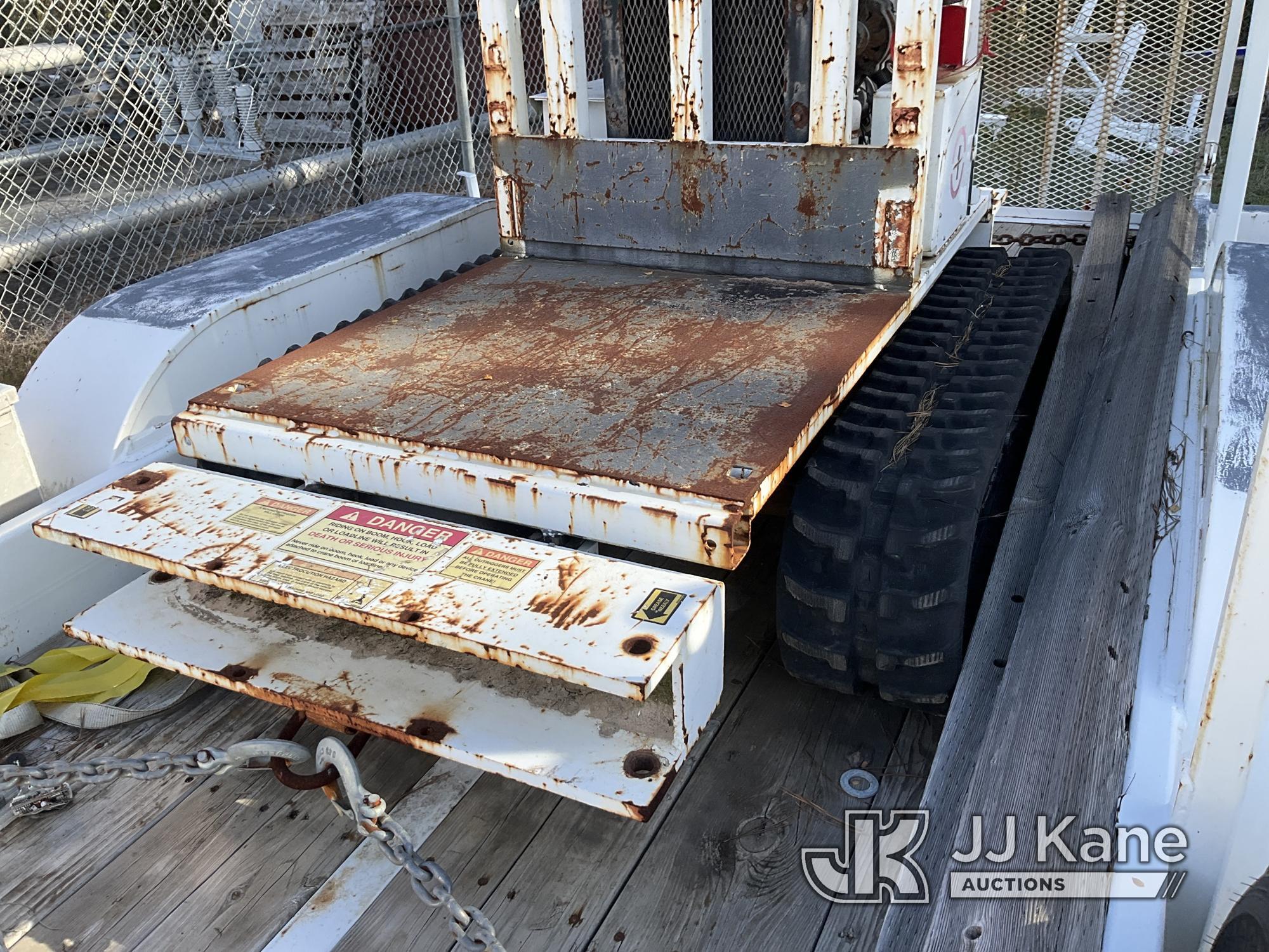 (Houston, TX) 2004 SDP EZH22H Crawler Back Yard Carrier, To Be Sold with Lot# t1912 (Equipment and t