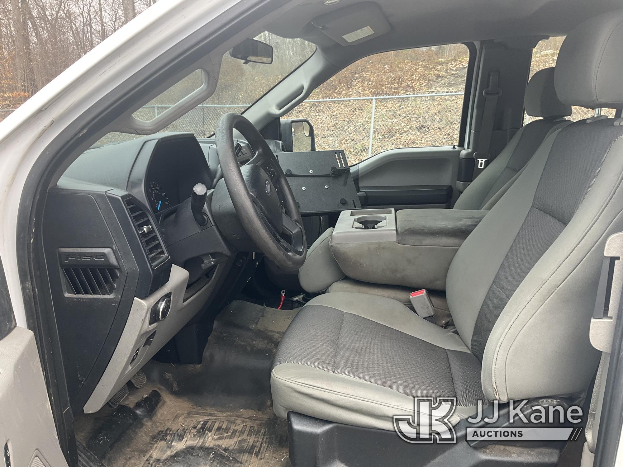 (Shrewsbury, MA) 2015 Ford F150 4x4 Extended-Cab Pickup Truck Runs & Moves) (Body & Rust Damage, Mis