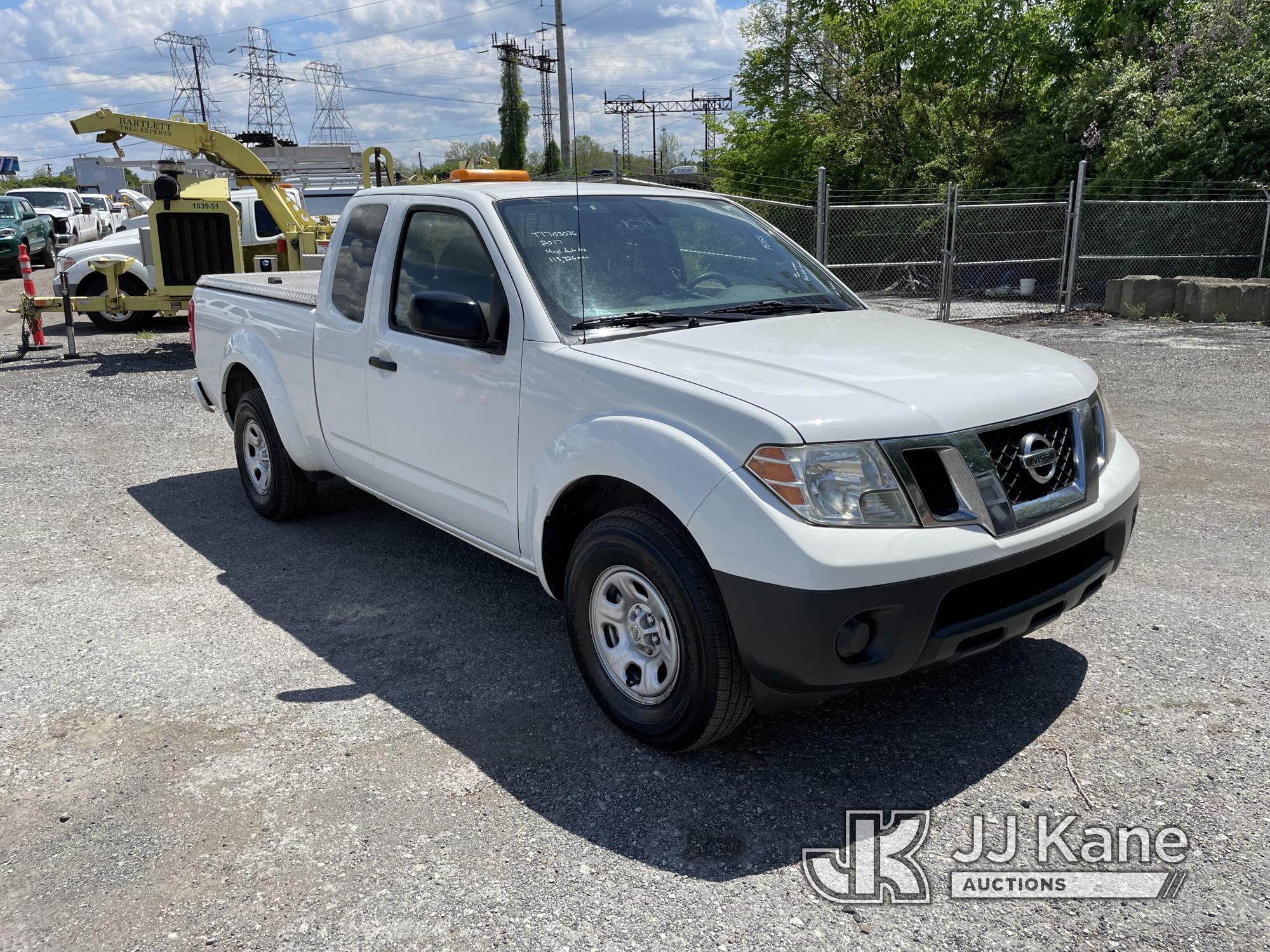 (Plymouth Meeting, PA) 2017 Nissan Frontier Extended-Cab Pickup Truck Runs & Moves, Body & Rust Dama