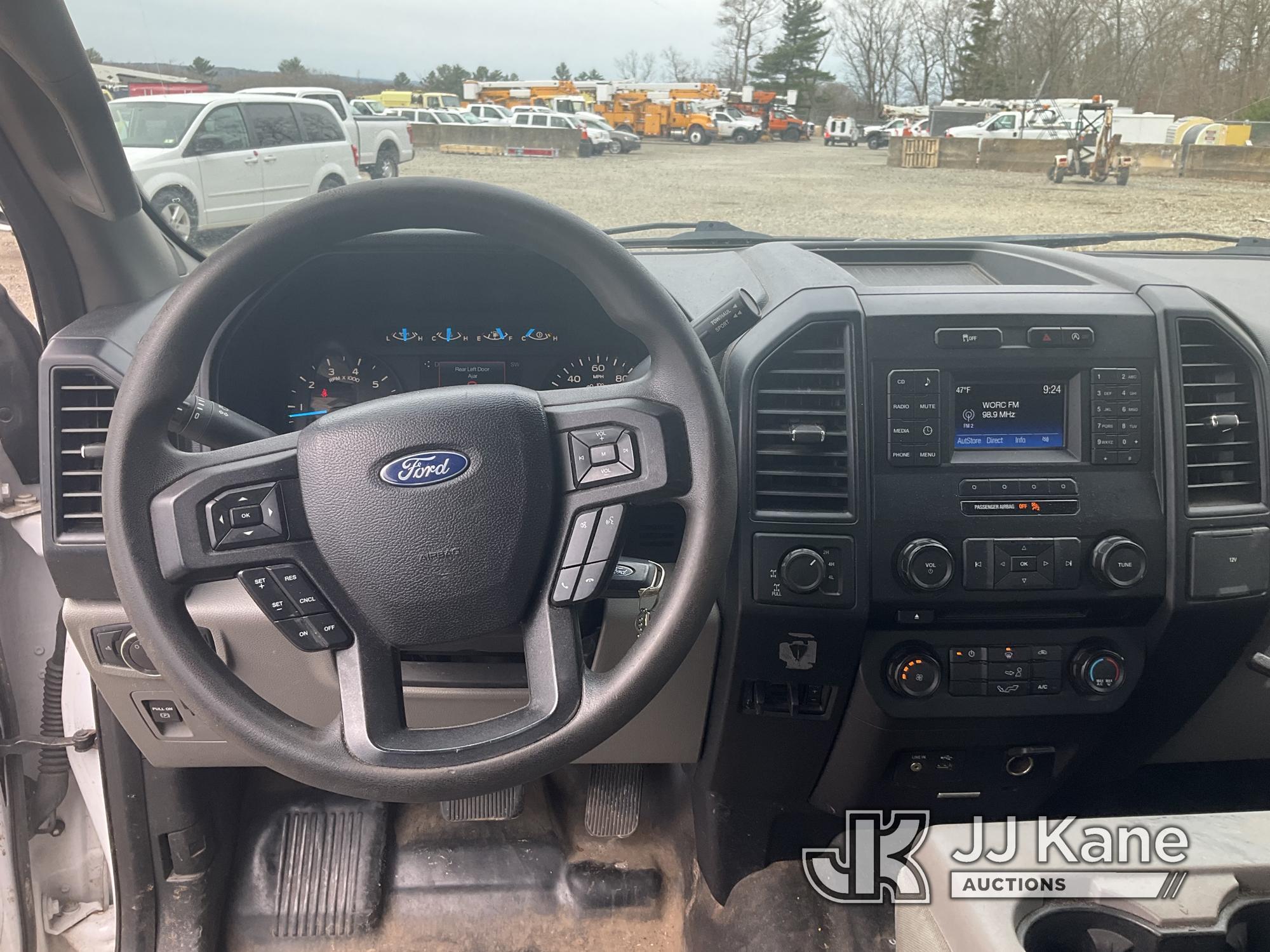 (Shrewsbury, MA) 2015 Ford F150 4x4 Extended-Cab Pickup Truck Runs & Moves) (Body & Rust Damage, Mis