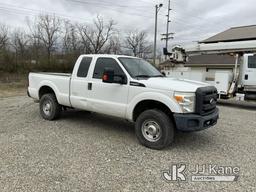 (Fort Wayne, IN) 2015 Ford F250 4x4 Extended-Cab Pickup Truck Runs & Moves, Check Engine Light On) (