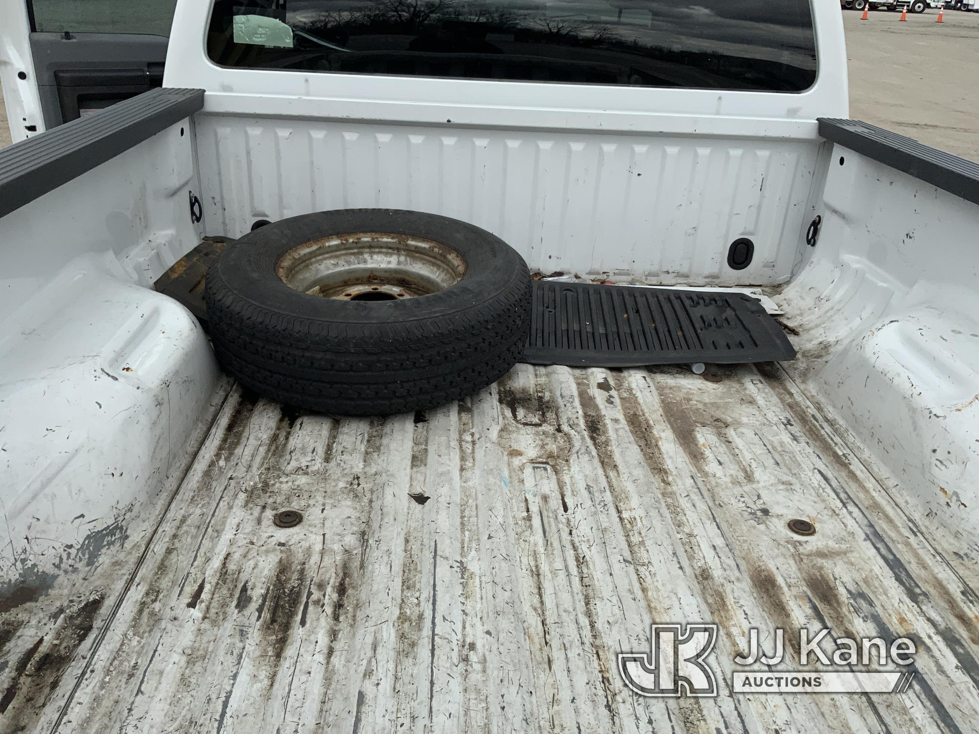 (Fort Wayne, IN) 2015 Ford F250 Extended-Cab Pickup Truck Not Running, Condition Unknown, No Crank