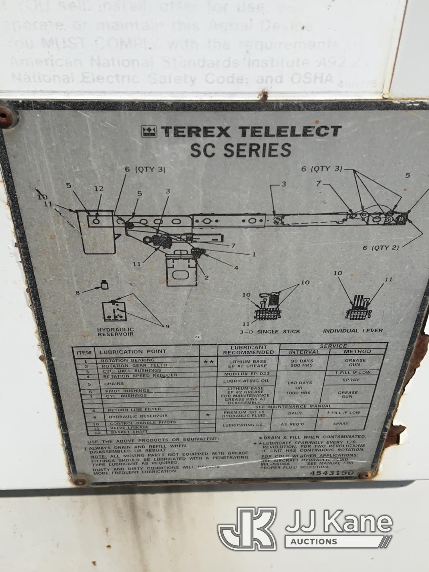 (Bellport, NY) Terex/HiRanger SC42, Over-Center Bucket Truck center mounted on 2006 Ford F750 Utilit