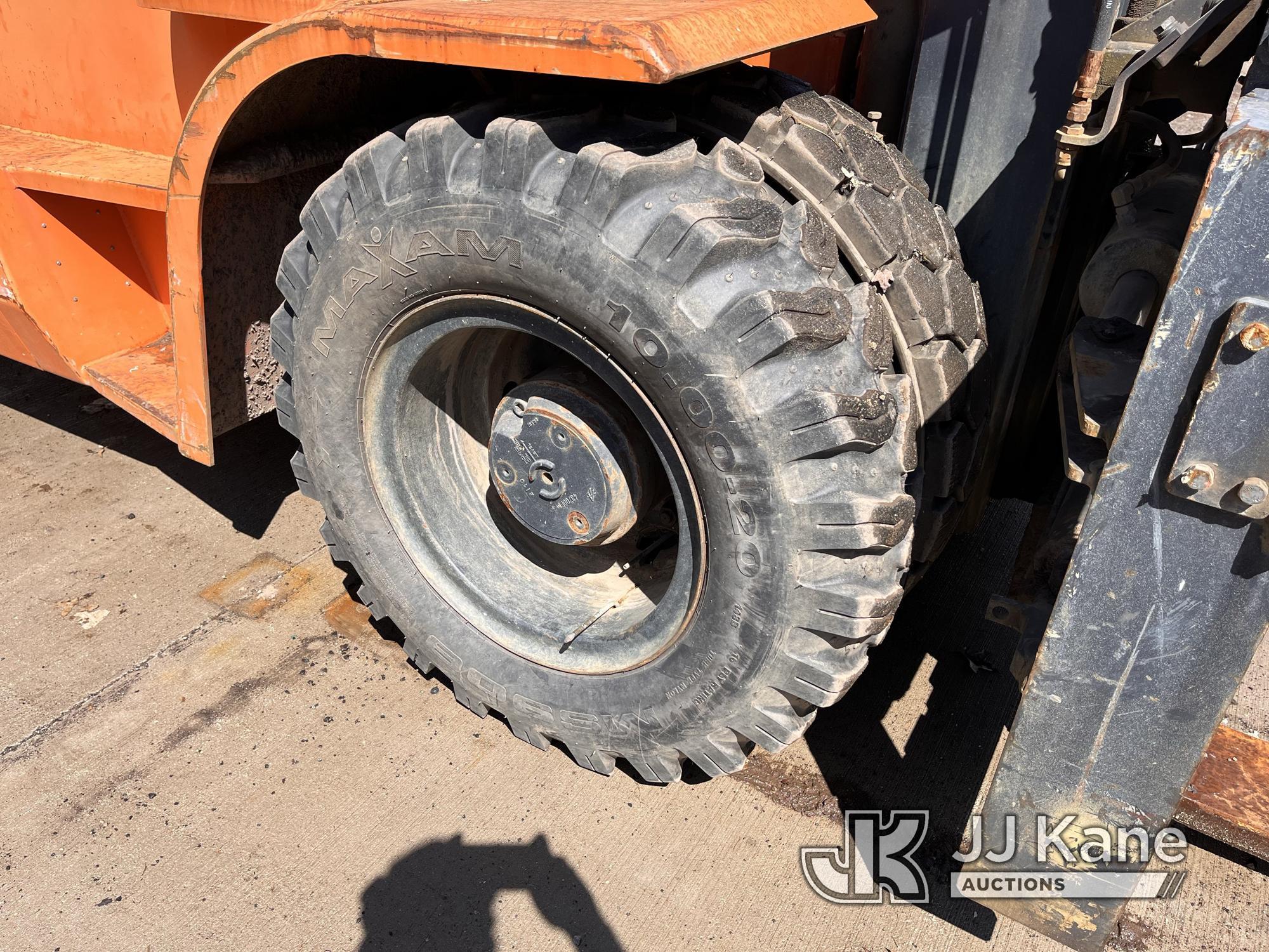 (Enfield, CT) 2011 Doosan D110S-5 Pneumatic Tired Forklift Runs, Moves & Operates) (Jump to Start (2