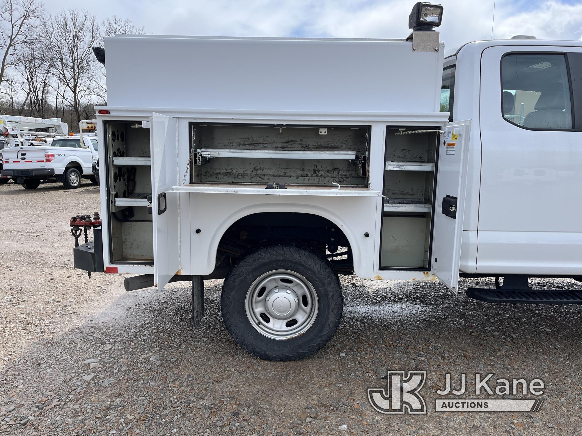 (Smock, PA) 2017 Ford F250 4x4 Extended-Cab Enclosed Service Truck Runs & Moves, Check Engine Light