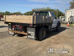 (Charlotte, MI) 2005 Ford F550 Flatbed Truck Runs, Moves, Rust