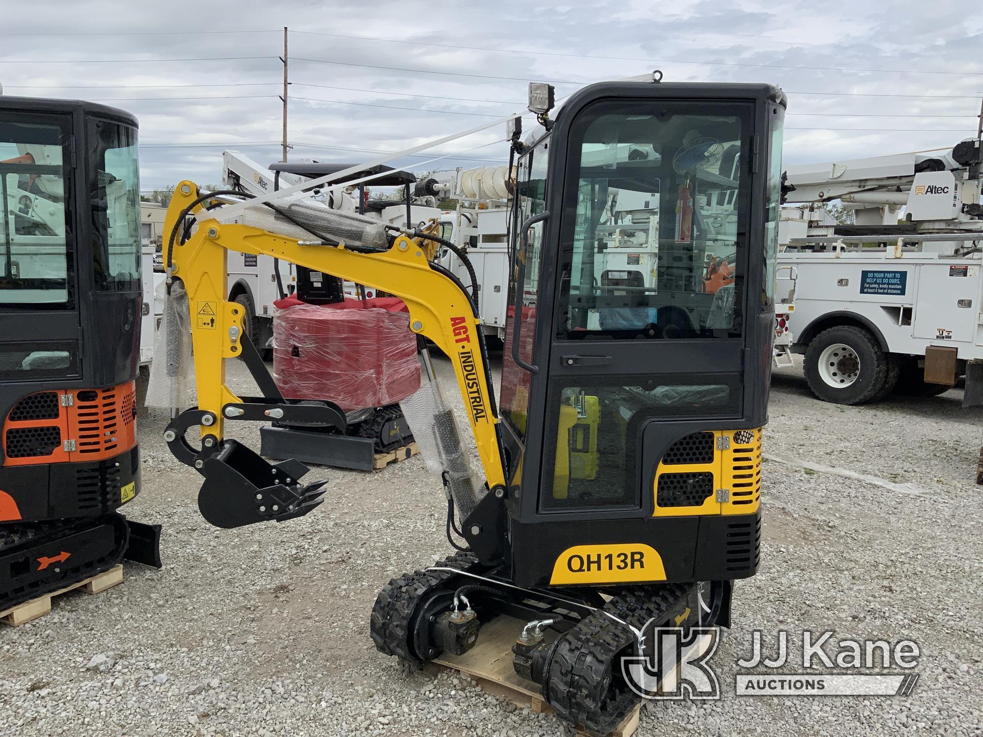 (Fort Wayne, IN) 2024 AGT QH13R Mini Hydraulic Excavator New) (Condition Unknown