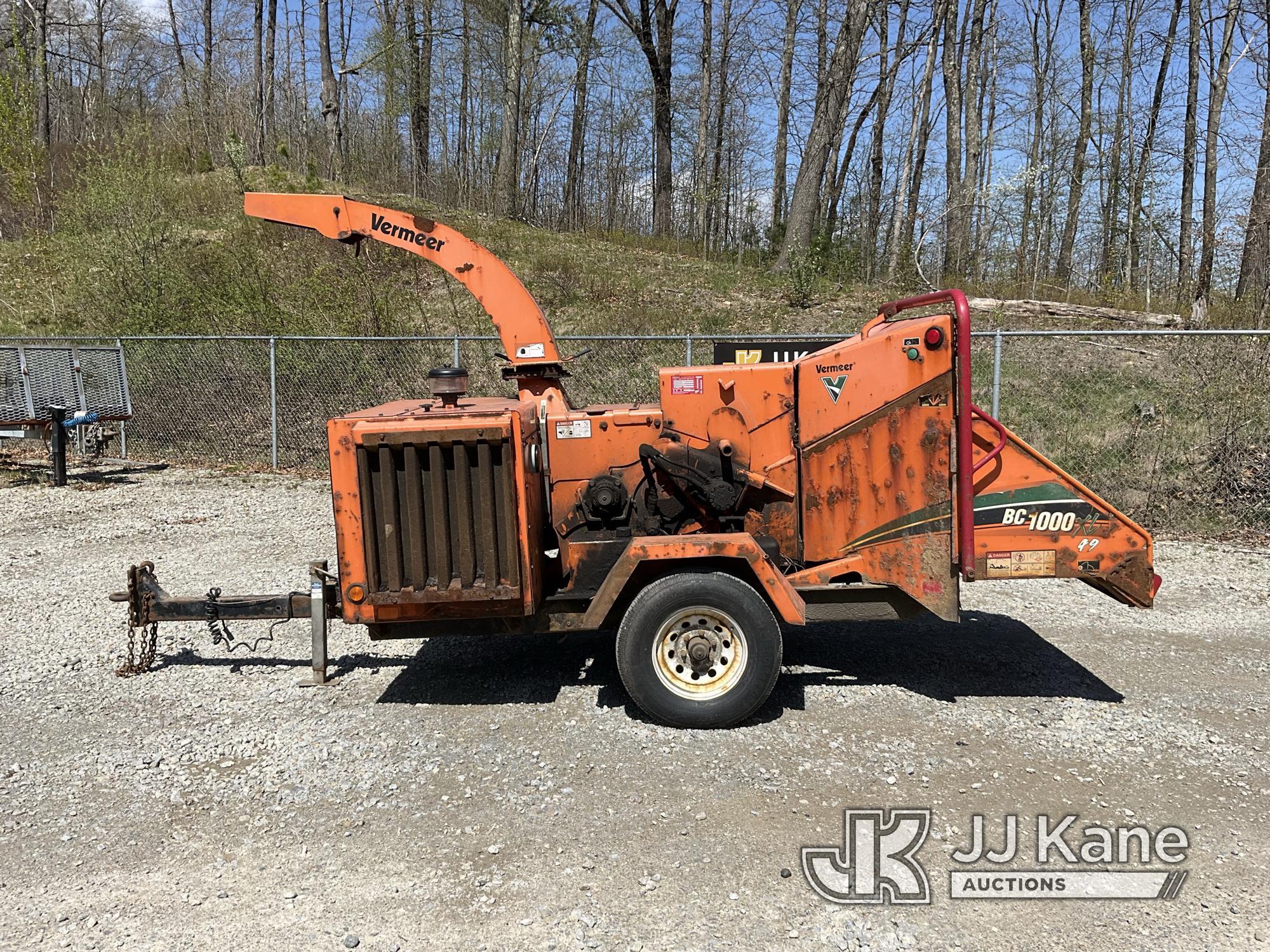 (Shrewsbury, MA) 2013 Vermeer BC1000XL Chipper Dump Truck Runs) (Operating Condition Unknown, Heavy