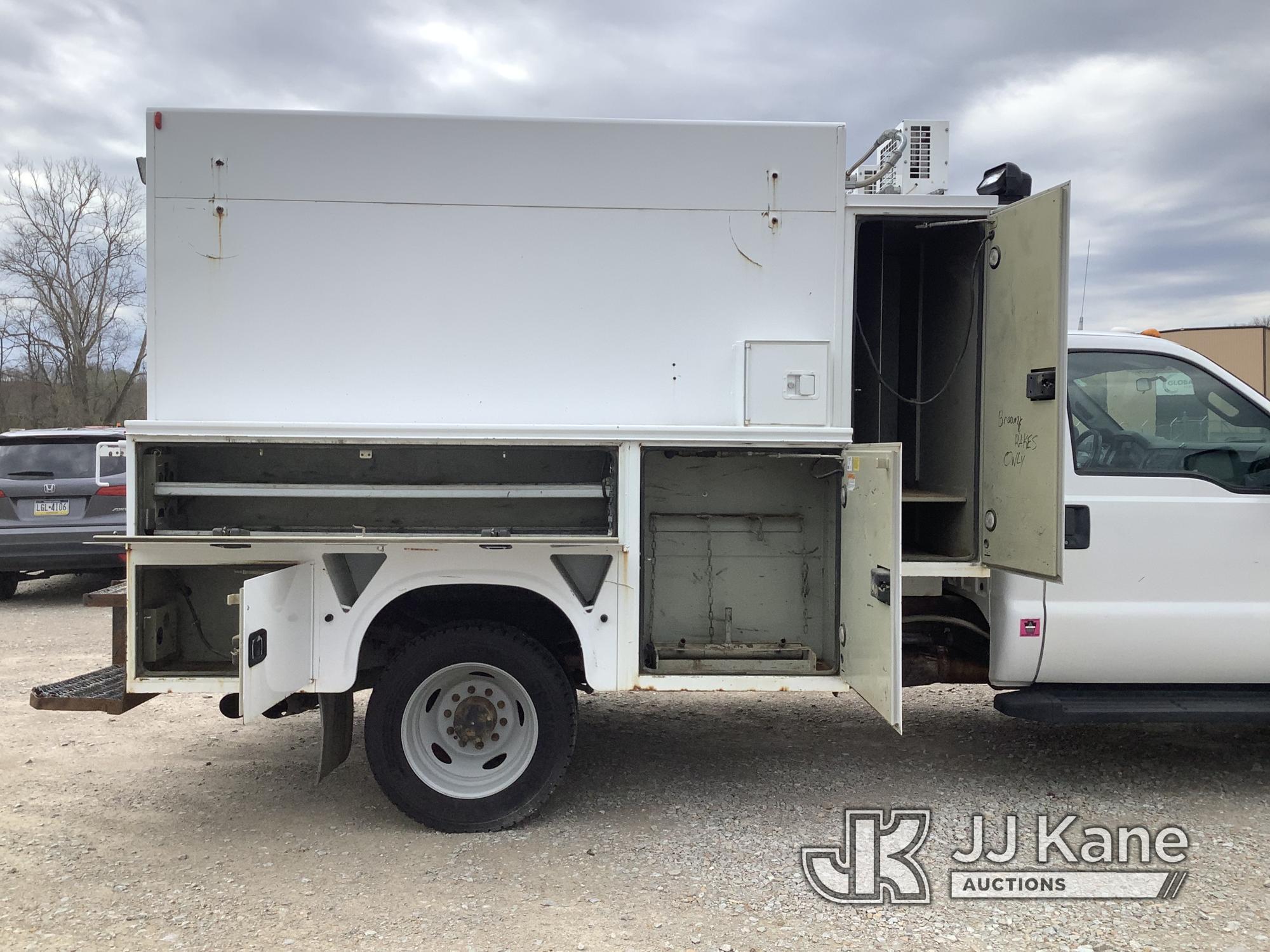 (Smock, PA) 2015 Ford F550 Air Compressor/Enclosed Utility Truck Runs Rough & Moves, Engine Light On