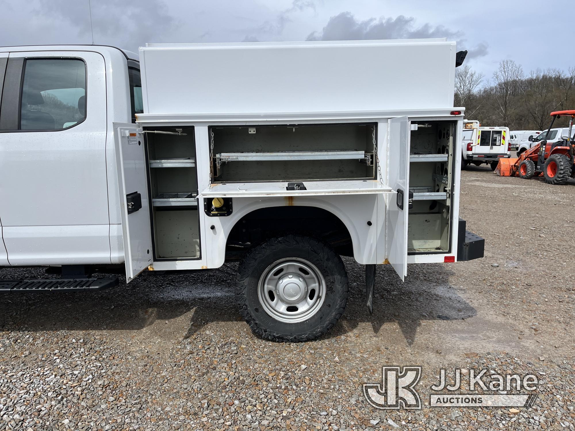 (Smock, PA) 2017 Ford F250 4x4 Extended-Cab Enclosed Service Truck Runs & Moves, Check Engine Light