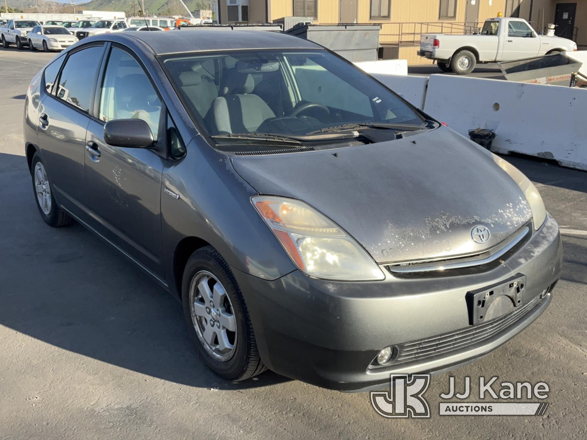 (Jurupa Valley, CA) 2007 Toyota Prius Hybrid 4Door Liftback Runs Rough, Paint Damage