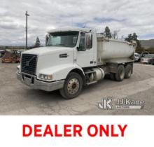 (Jurupa Valley, CA) 2008 Volvo VHD T/A Dump Truck Needs towing, Has Open Recall, Does Not Stay Runni