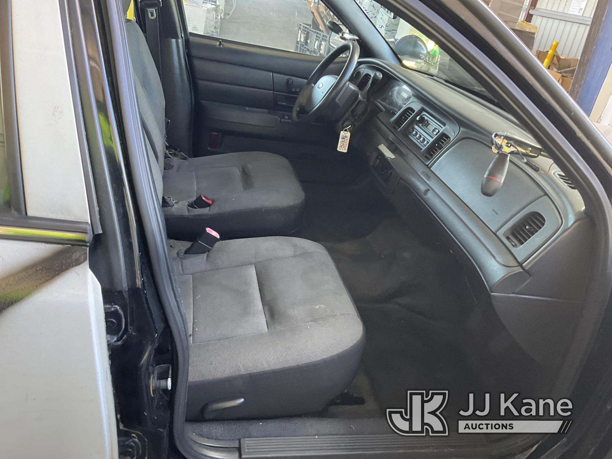 (Jurupa Valley, CA) 2009 Ford Crown Victoria Police Interceptor 4-Door Sedan Runs & Moves