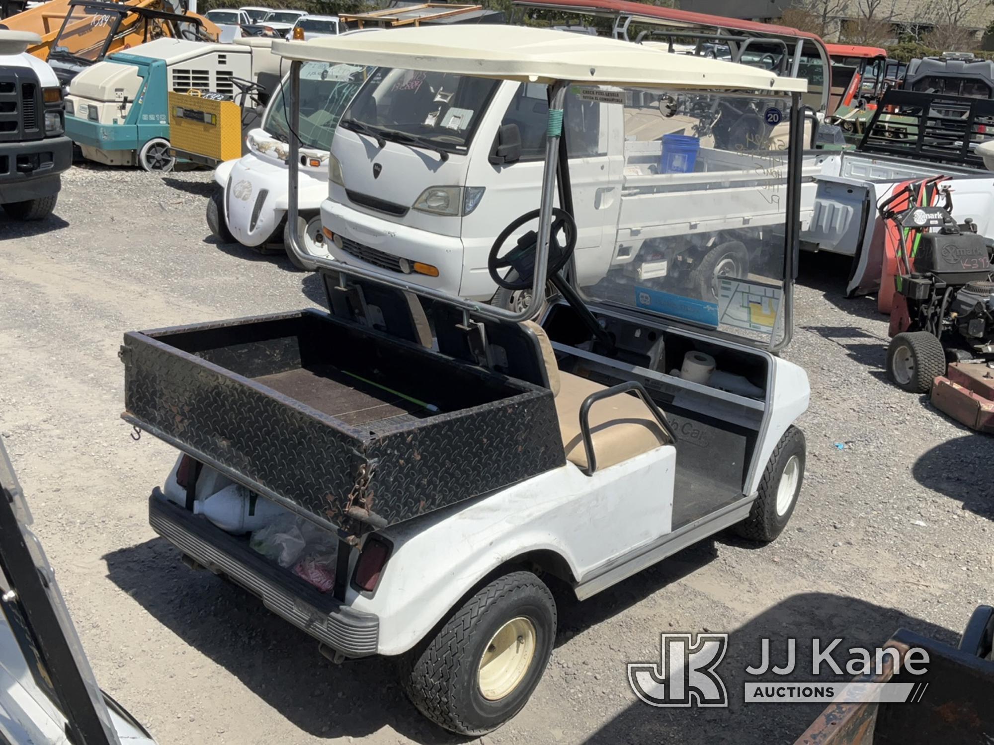 (Jurupa Valley, CA) 1996 Club Car Golf Cart Golf Cart Not Running , No Key, Missing Parts