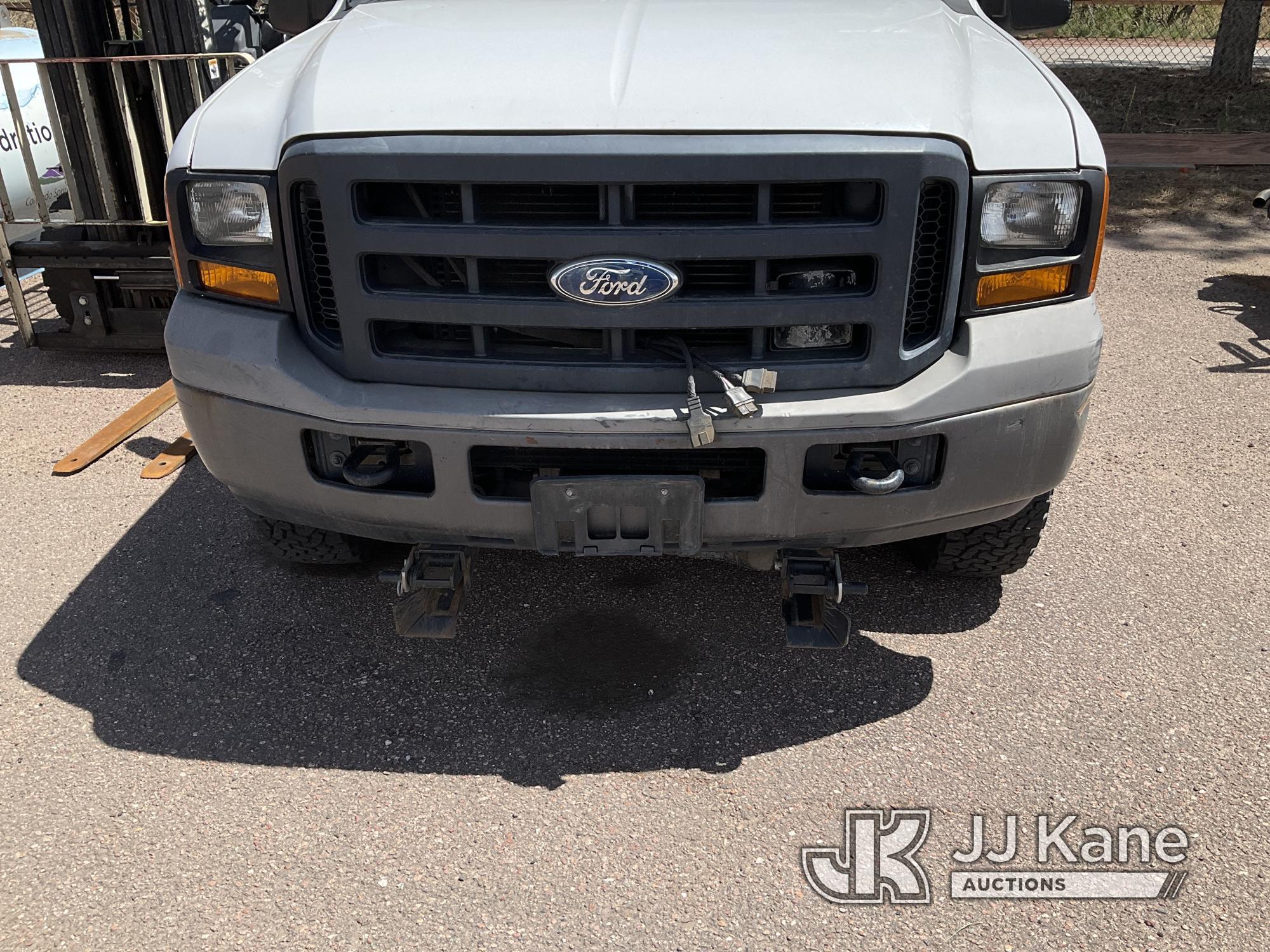 (Castle Rock, CO) 2006 Ford F350 4x4 Pickup Truck Not Running, Condition Unknown) (Wrecked