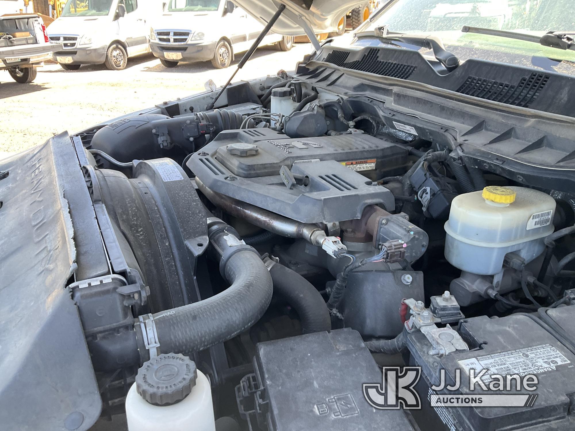 (Castle Rock, CO) 2014 Dodge 3500 4x4 Crew-Cab Pickup Truck Runs  & Moves) (Check Engine Light On
