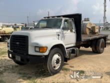 (Houston, TX) 1996 Ford F800 Flatbed Truck Runs & Moves) (Jump to Start